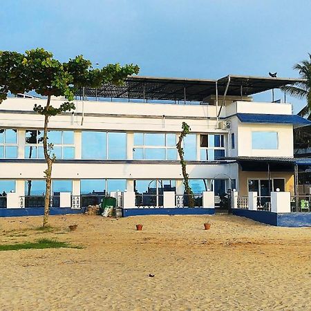 Alleppey Holiday Beach Resort Alappuzha Zewnętrze zdjęcie