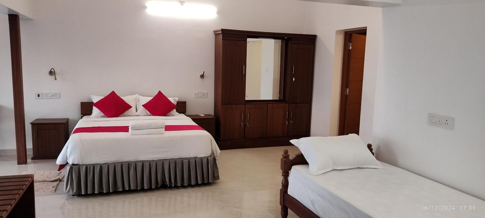 Alleppey Holiday Beach Resort Alappuzha Zewnętrze zdjęcie