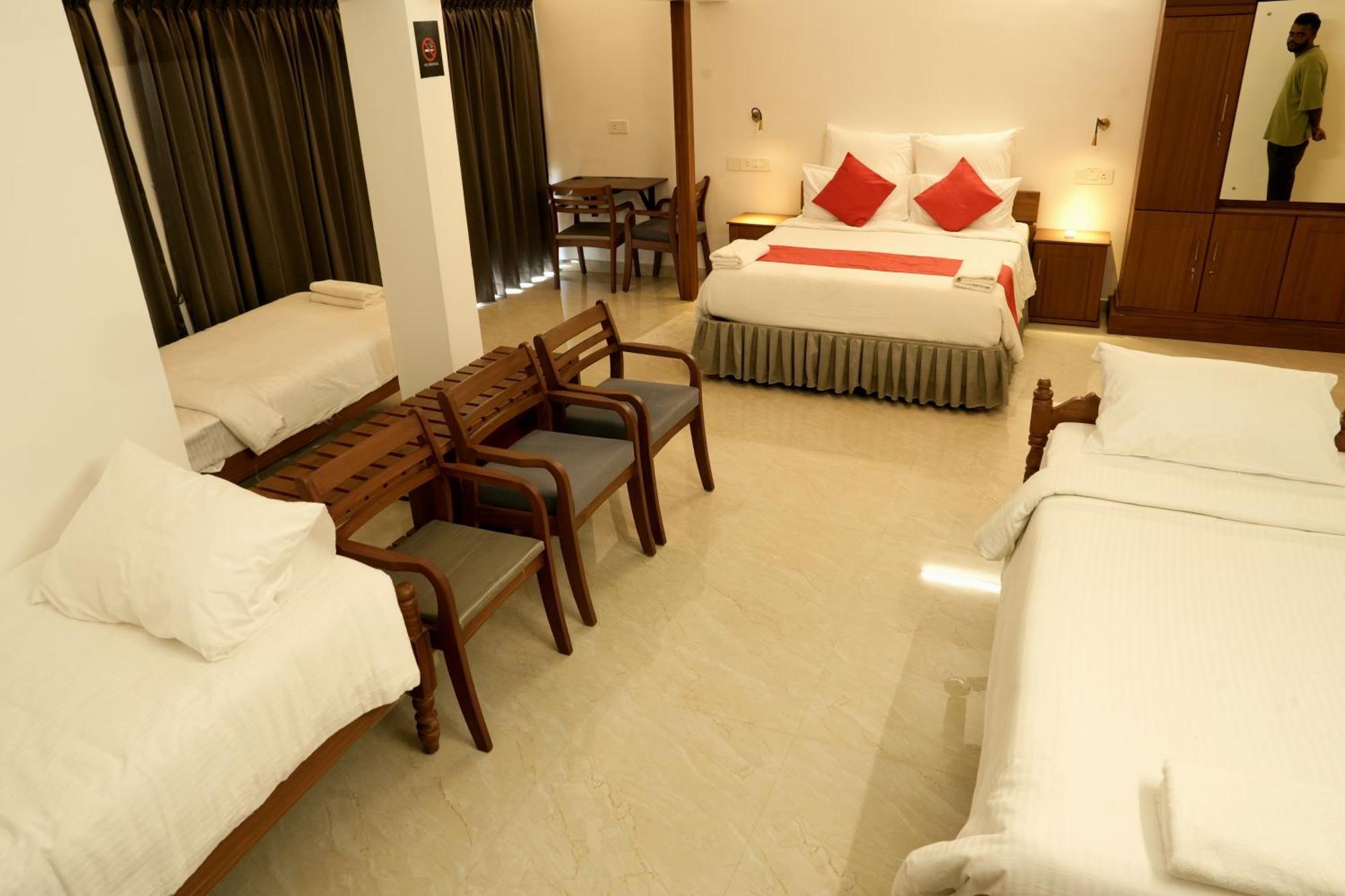 Alleppey Holiday Beach Resort Alappuzha Zewnętrze zdjęcie